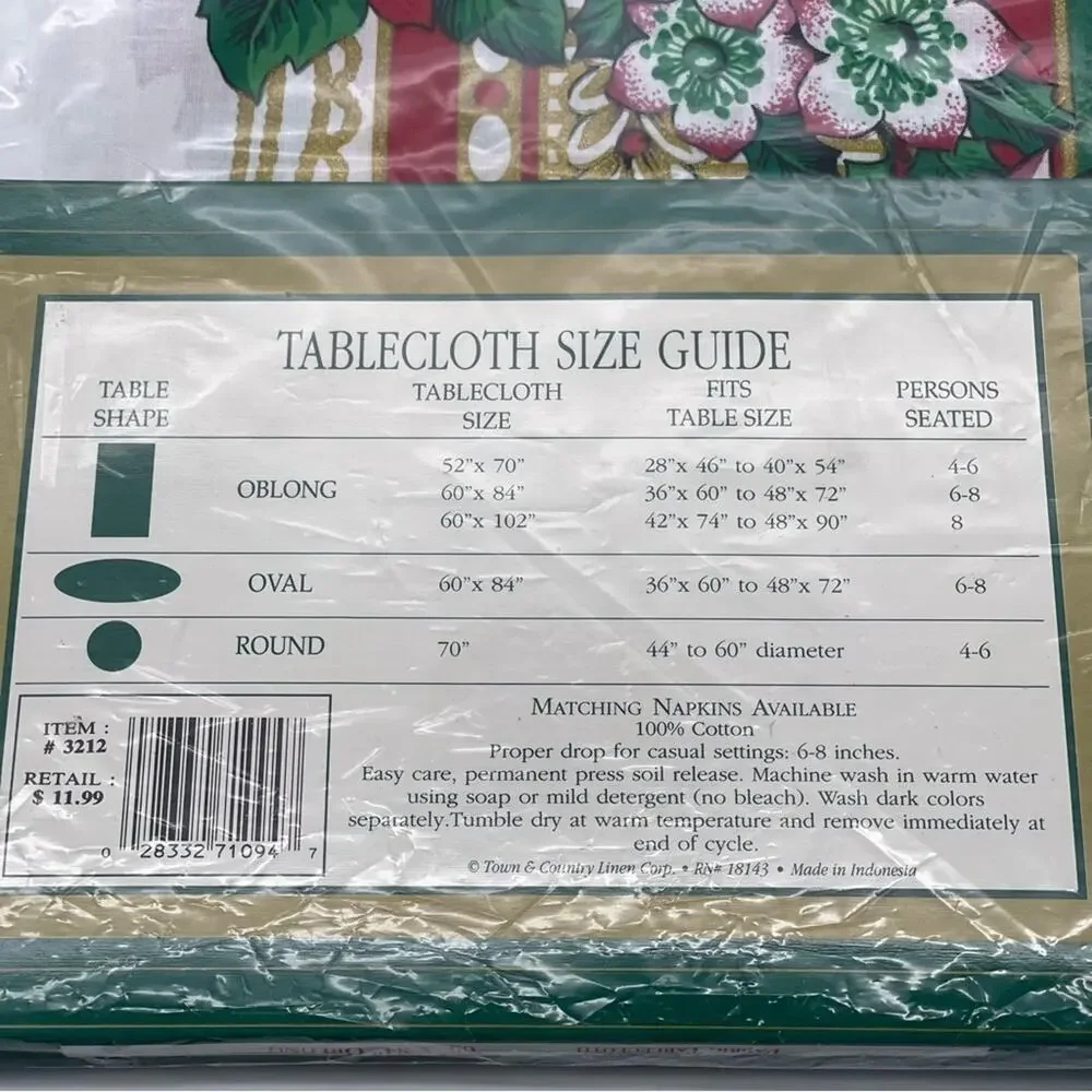 Vintage Town & Country Oblong Poinsettia Holiday Cotton Fabric Tablecloth 60x84